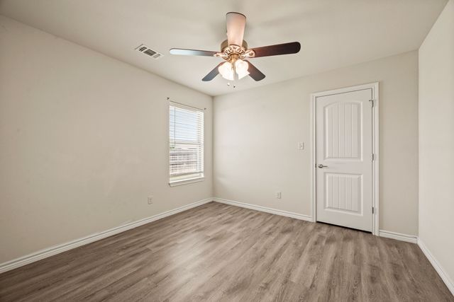 3201 White Horse Drive, Granbury, TX 76049