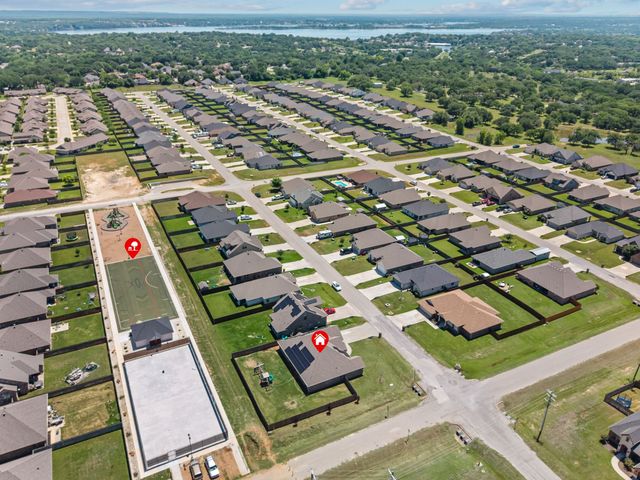 3201 White Horse Drive, Granbury, TX 76049