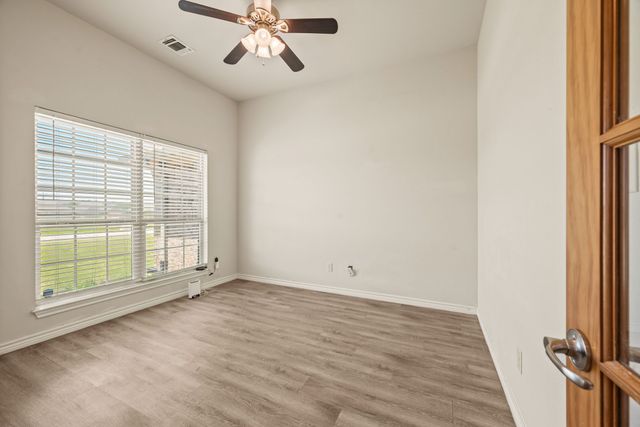 3201 White Horse Drive, Granbury, TX 76049