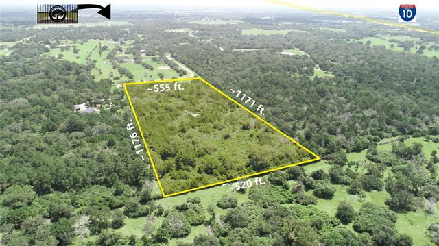 3093 W Grand Oaks Drive, Alleyton, TX 78935