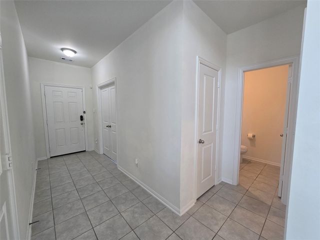 7318 Parkview Drive, Hitchcock, TX 77563