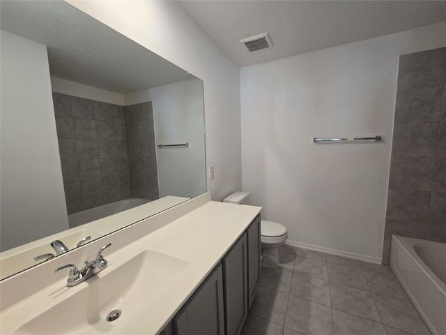 7318 Parkview Drive, Hitchcock, TX 77563