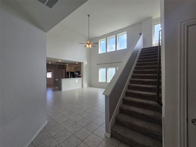 7318 Parkview Drive, Hitchcock, TX 77563