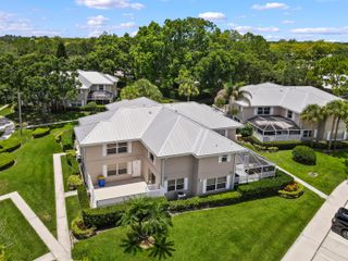 2927 SW Lakemont Place, Palm City, FL 34990