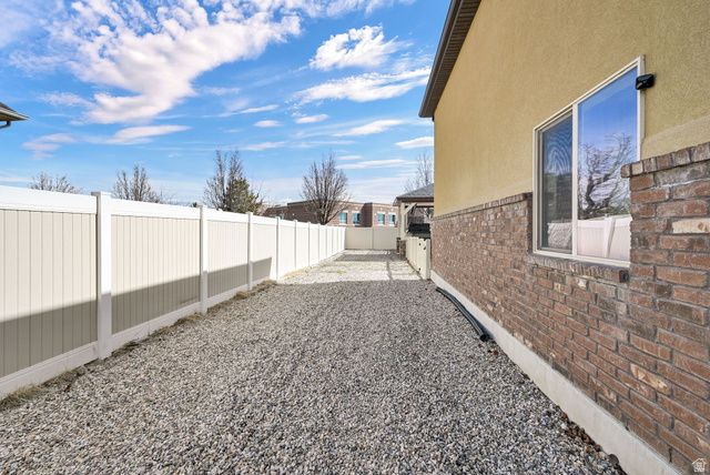 1899 S 3720 W, Syracuse, UT 84075