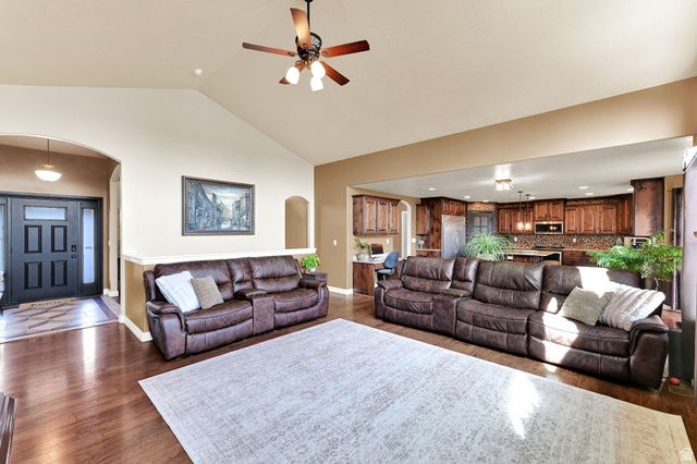 1899 S 3720 W, Syracuse, UT 84075