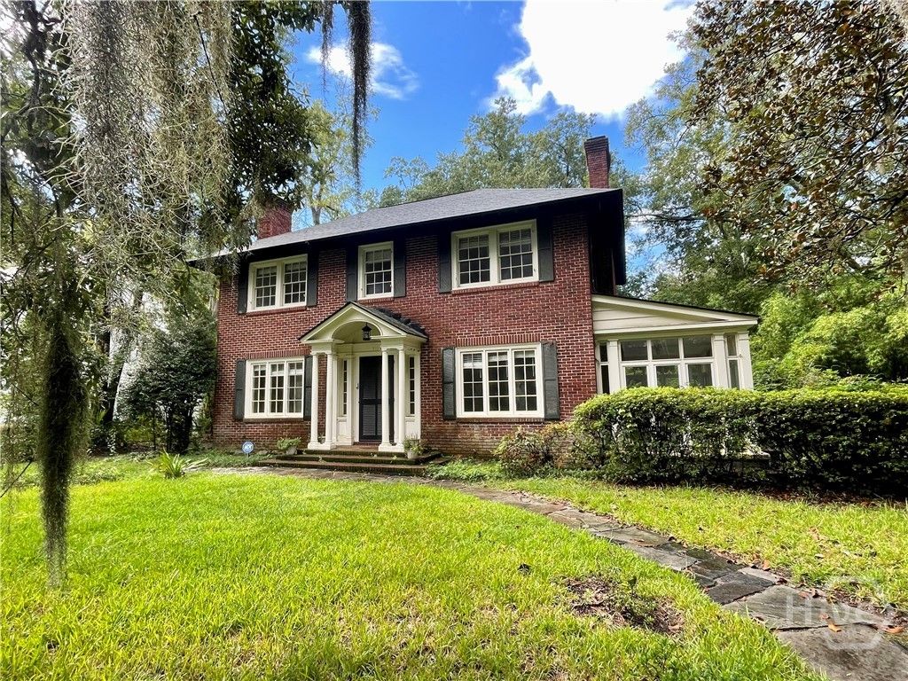Image 1 of property listing at 315 E 45th Street, Savannah, GA 31405