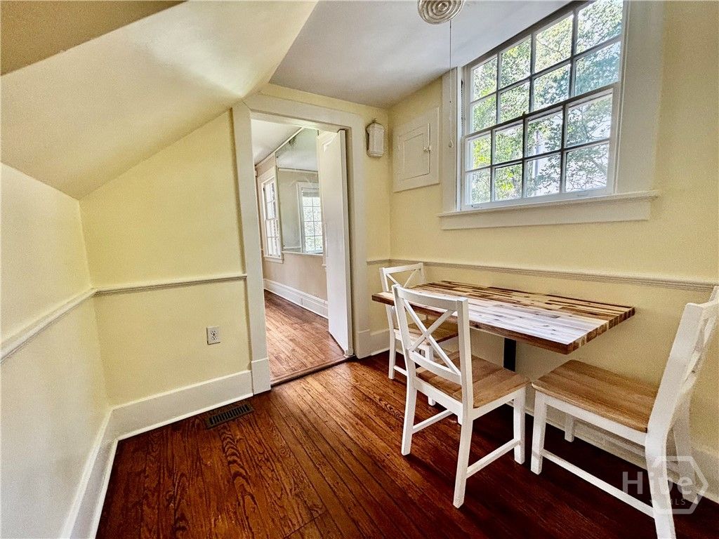 Image 13 of property listing at 315 E 45th Street, Savannah, GA 31405