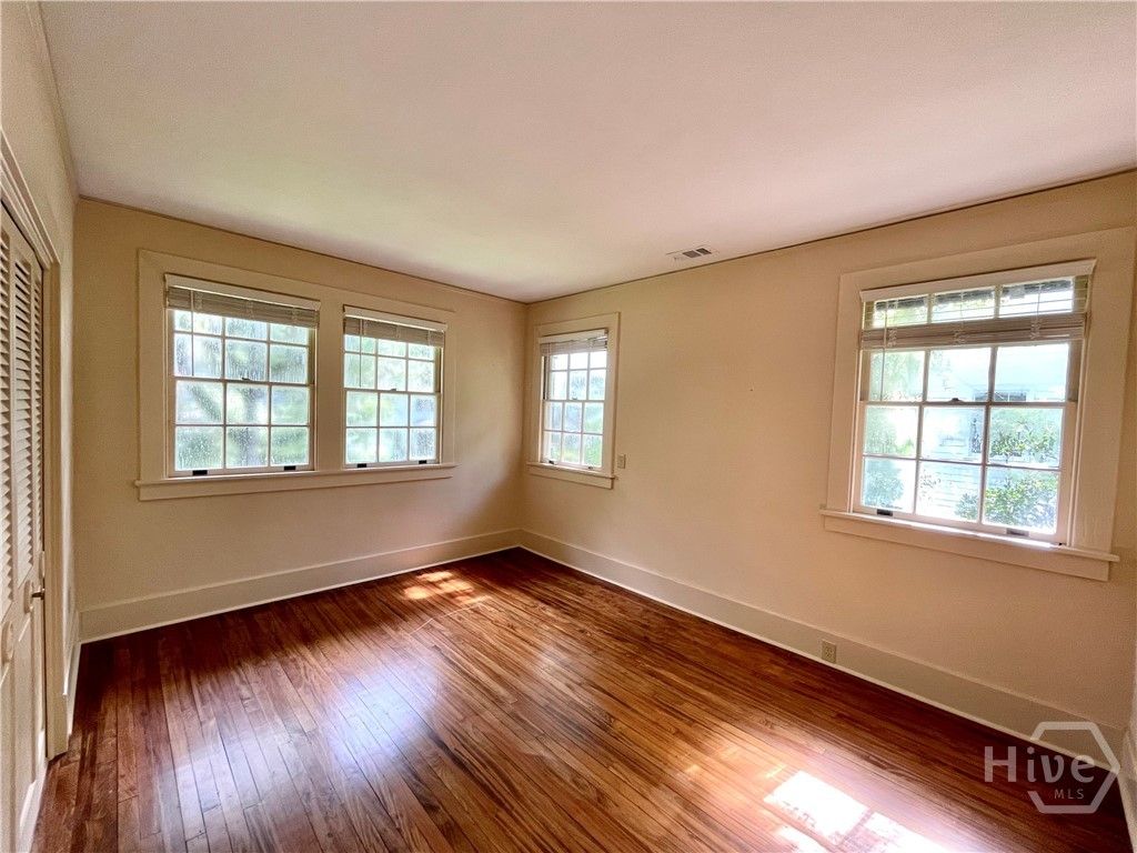 Image 22 of property listing at 315 E 45th Street, Savannah, GA 31405