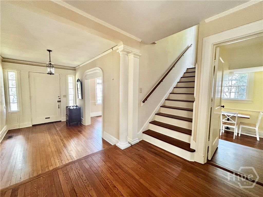 Image 6 of property listing at 315 E 45th Street, Savannah, GA 31405