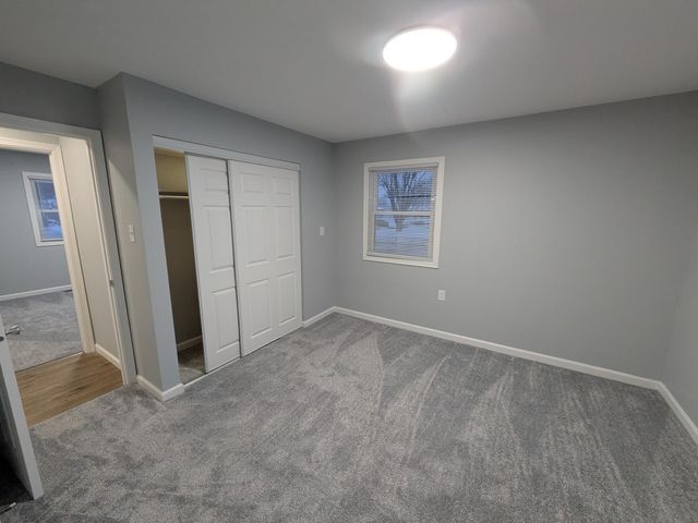 382 Pinewood Drive, Valparaiso, IN 46385