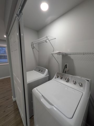 382 Pinewood Drive, Valparaiso, IN 46385