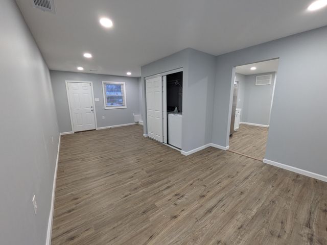 382 Pinewood Drive, Valparaiso, IN 46385