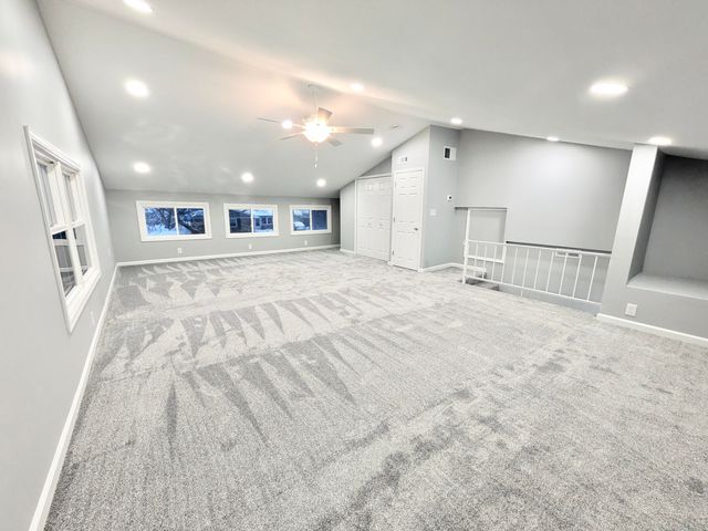 382 Pinewood Drive, Valparaiso, IN 46385