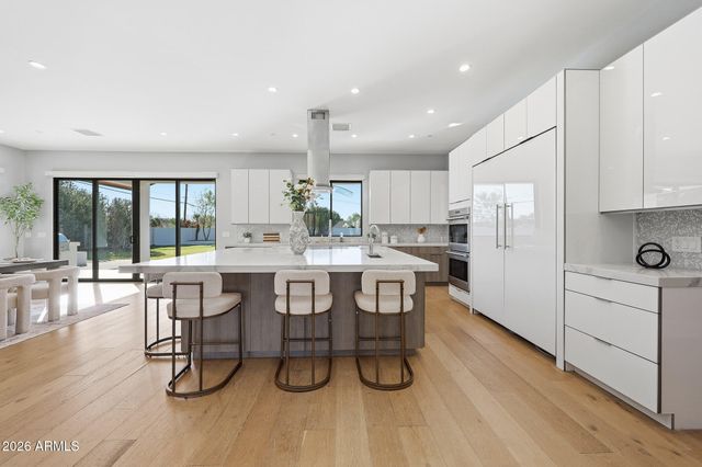 5633 E LAFAYETTE Boulevard, Phoenix, AZ 85018