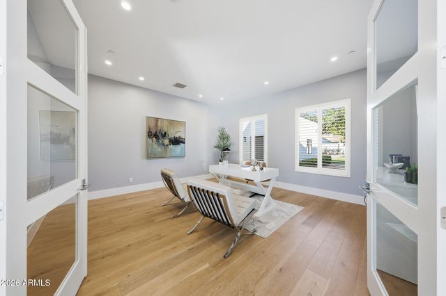 5633 E LAFAYETTE Boulevard, Phoenix, AZ 85018