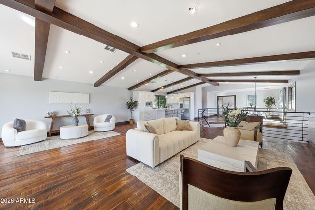 5633 E LAFAYETTE Boulevard, Phoenix, AZ 85018