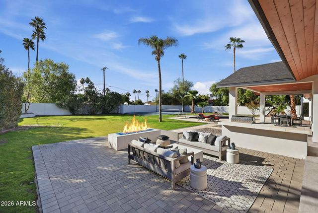 5633 E LAFAYETTE Boulevard, Phoenix, AZ 85018