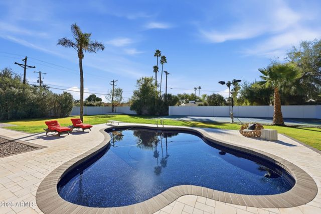 5633 E LAFAYETTE Boulevard, Phoenix, AZ 85018