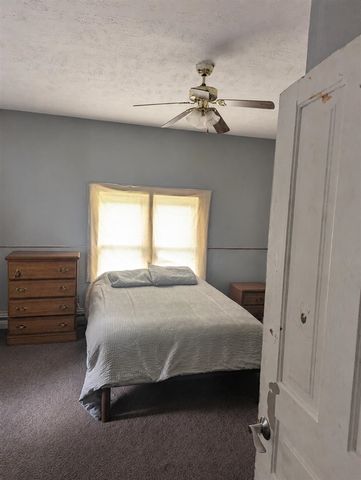 207 S Barry Street, Greenville, MI 48838