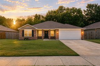 6801 SW Chestnut Hill Road, Bentonville, AR 72713