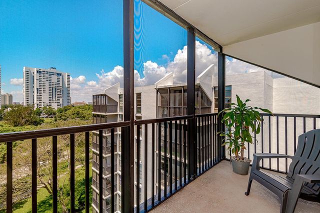 3475 N Country Club Drive 807, Aventura, FL 33180