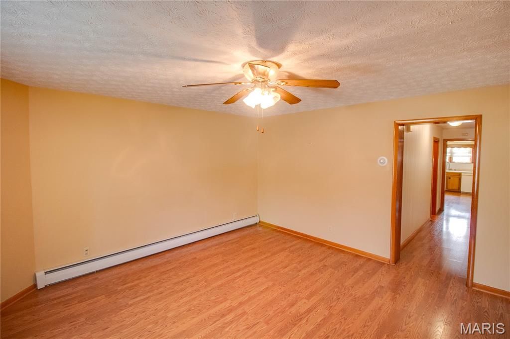 Image 11 of property listing at 700 E Main Street, Staunton, IL 62088