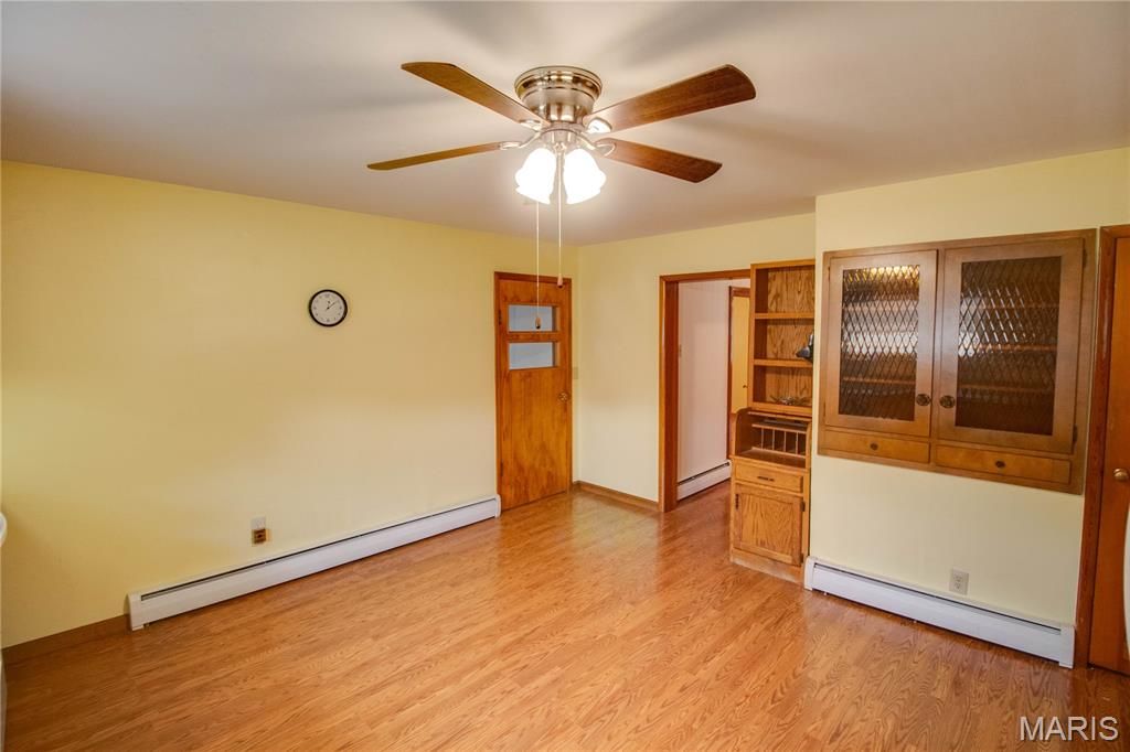 Image 15 of property listing at 700 E Main Street, Staunton, IL 62088