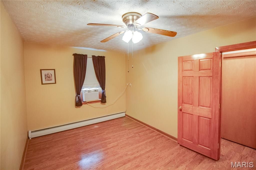 Image 17 of property listing at 700 E Main Street, Staunton, IL 62088