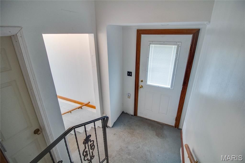 Image 24 of property listing at 700 E Main Street, Staunton, IL 62088