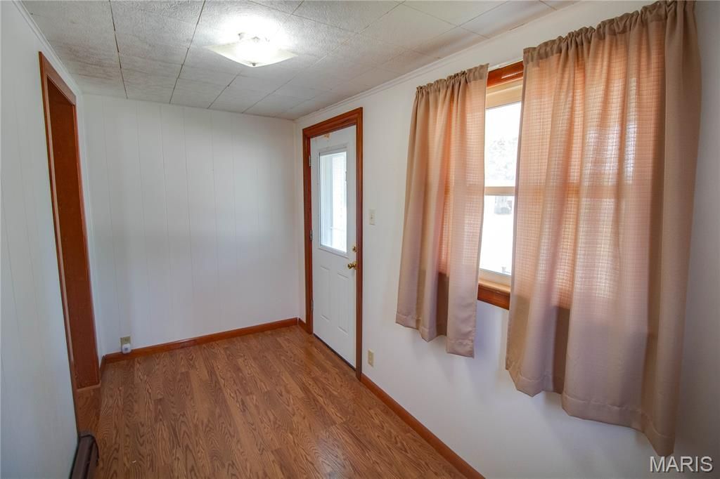 Image 7 of property listing at 700 E Main Street, Staunton, IL 62088