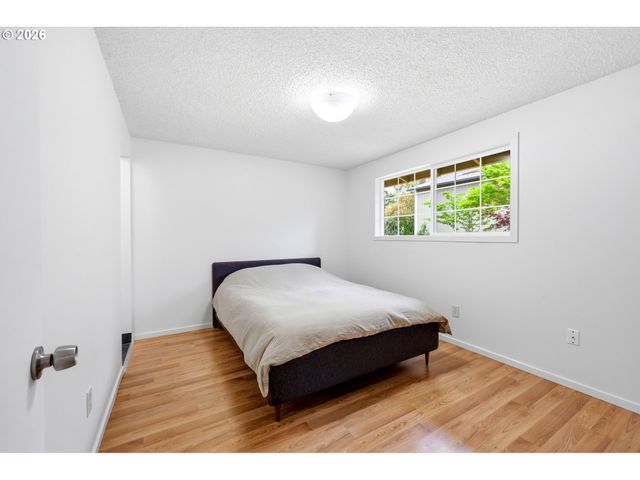 3615 Se WILLAMETTE Ave, Milwaukie, OR 97222