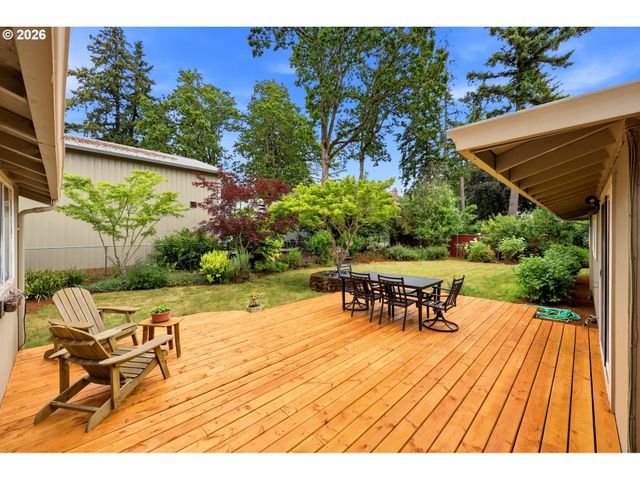 3615 Se WILLAMETTE Ave, Milwaukie, OR 97222