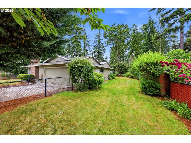 3615 Se WILLAMETTE Ave, Milwaukie, OR 97222