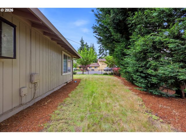 3615 Se WILLAMETTE Ave, Milwaukie, OR 97222