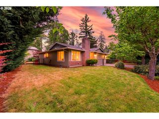 3615 Se WILLAMETTE Ave, Milwaukie, OR 97222