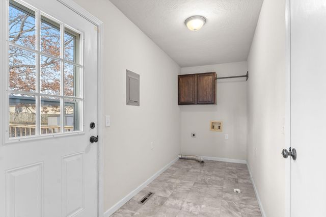 401 N Elmwood Avenue, Republic, MO 65738