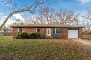 401 N Elmwood Avenue, Republic, MO 65738