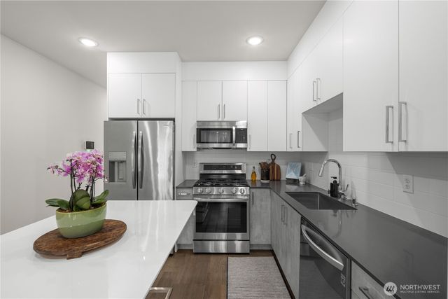 1816 15th Avenue S, Seattle, WA 98144