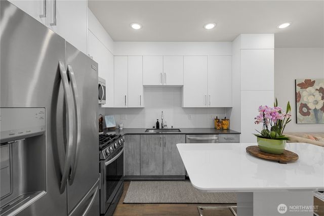 1816 15th Avenue S, Seattle, WA 98144