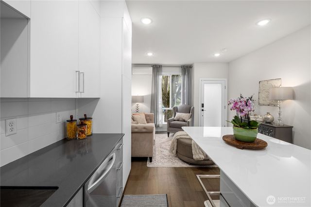 1816 15th Avenue S, Seattle, WA 98144