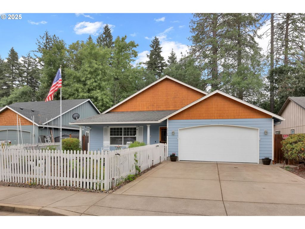 25246 CORKY Ln, Veneta, OR 97487