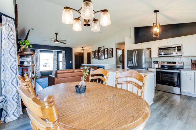 6951 N Grove St, Park City, KS 67219