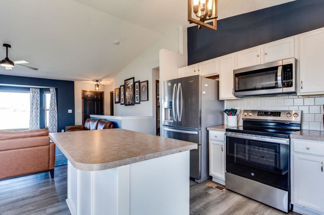 6951 N Grove St, Park City, KS 67219