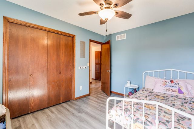 6951 N Grove St, Park City, KS 67219