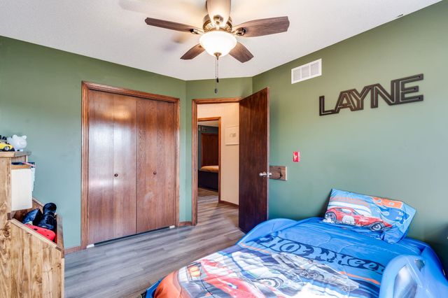 6951 N Grove St, Park City, KS 67219