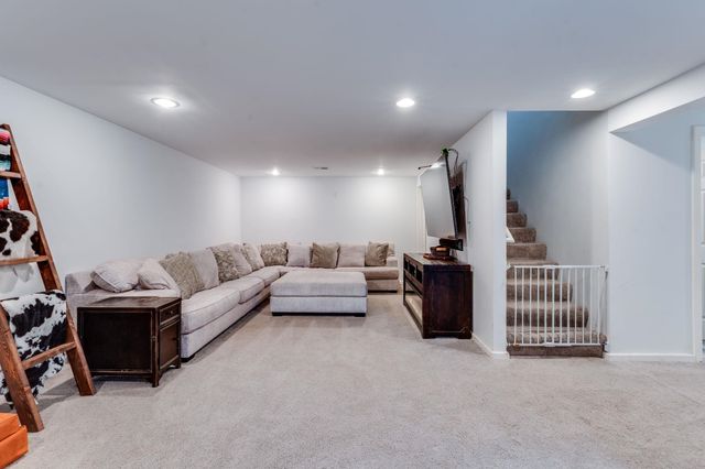 6951 N Grove St, Park City, KS 67219