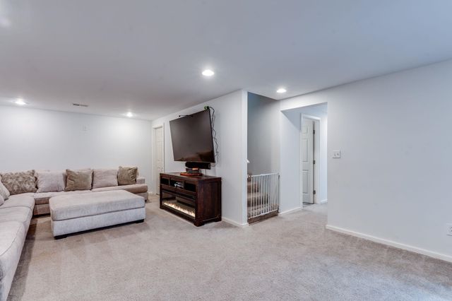 6951 N Grove St, Park City, KS 67219