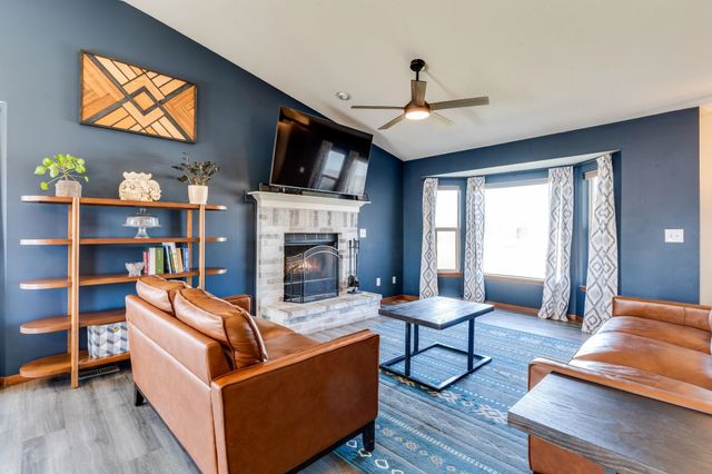 6951 N Grove St, Park City, KS 67219