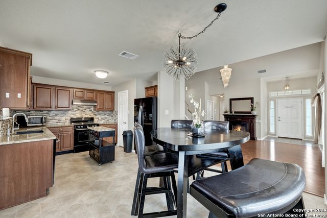 2418 FAYETTE DR, New Braunfels, TX 78130